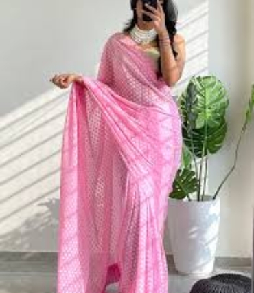 simple and elegant pink saree