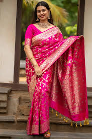 pink saari